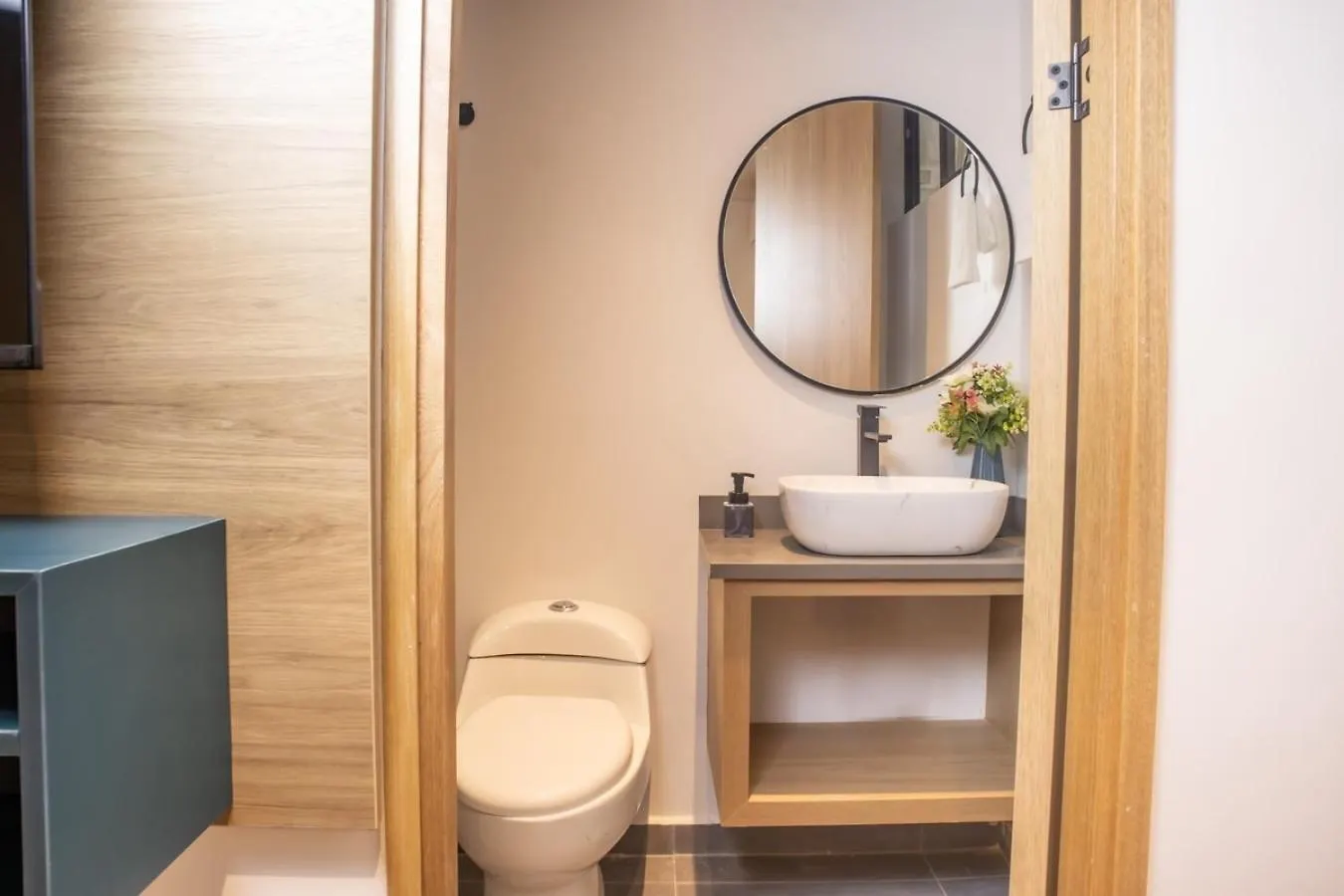 Comfy Aparta-Suite Stadio Rosa Negra Medellin Apartment