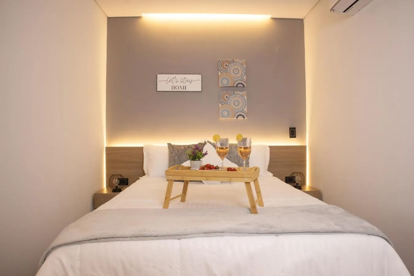 Comfy Aparta-Suite Stadio Rosa Negra ميديلين